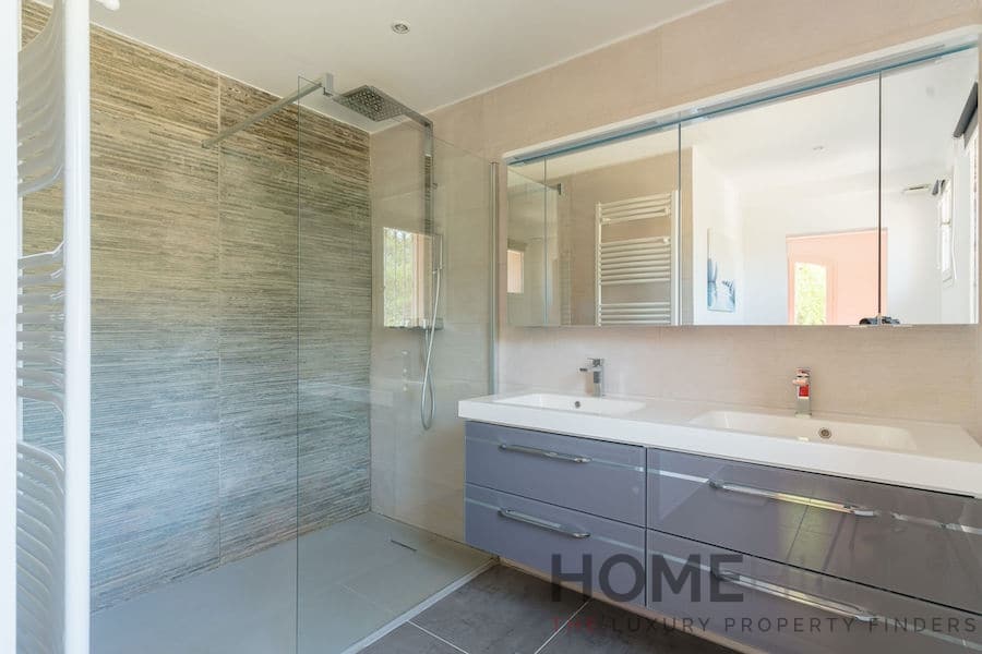 property_HH-15731040-10