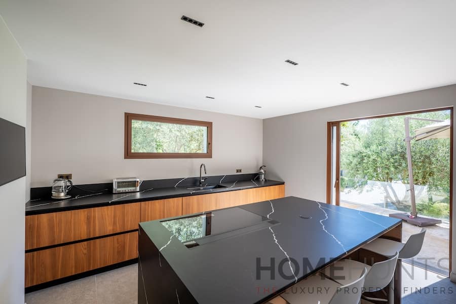 property_HH-15814847-24