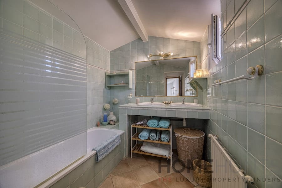 property_HH-15866280-30