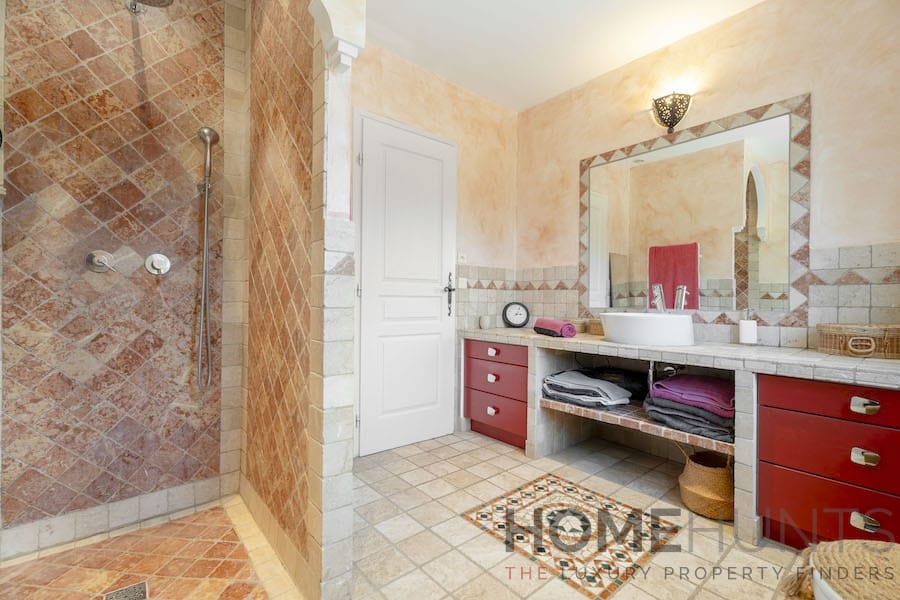 property_HH-15838564-10