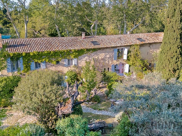 12 Bedroom Villa/House in St Remy De Provence 7