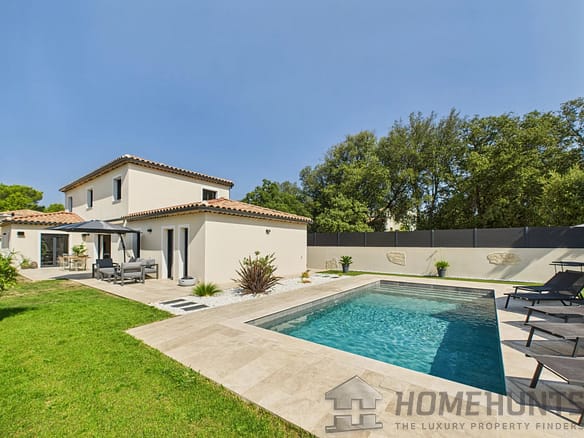 4 Bedroom Villa/House in Eguilles 18