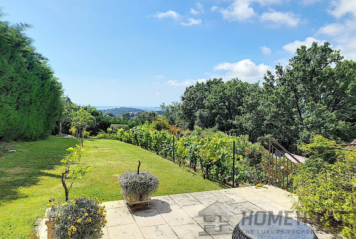 Villa/House For Sale in St Paul HH15237988