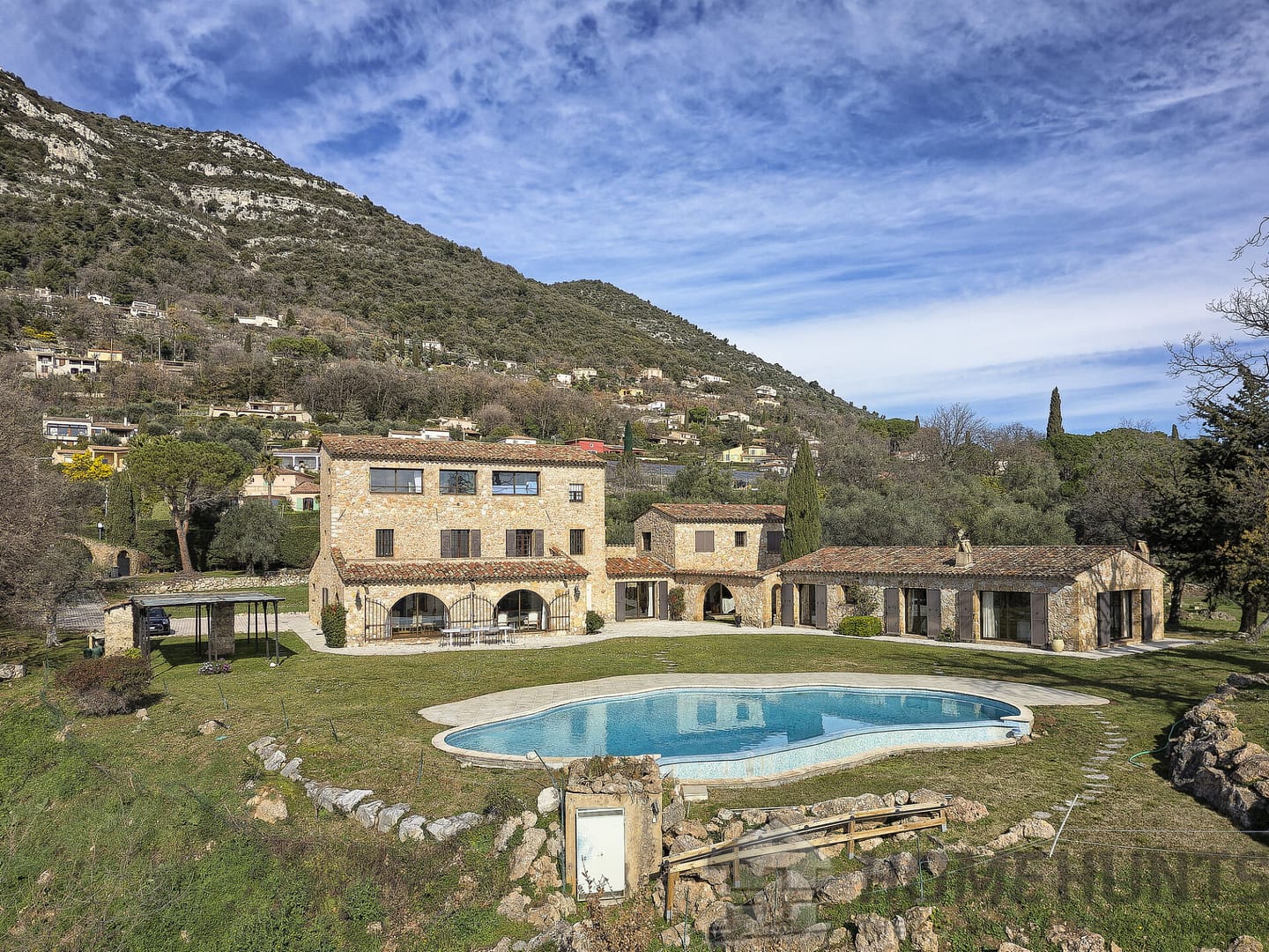 Villa/House For Sale in St HH15284673