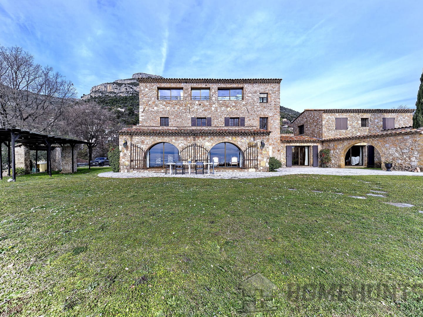 Villa/House For Sale in St HH15284673