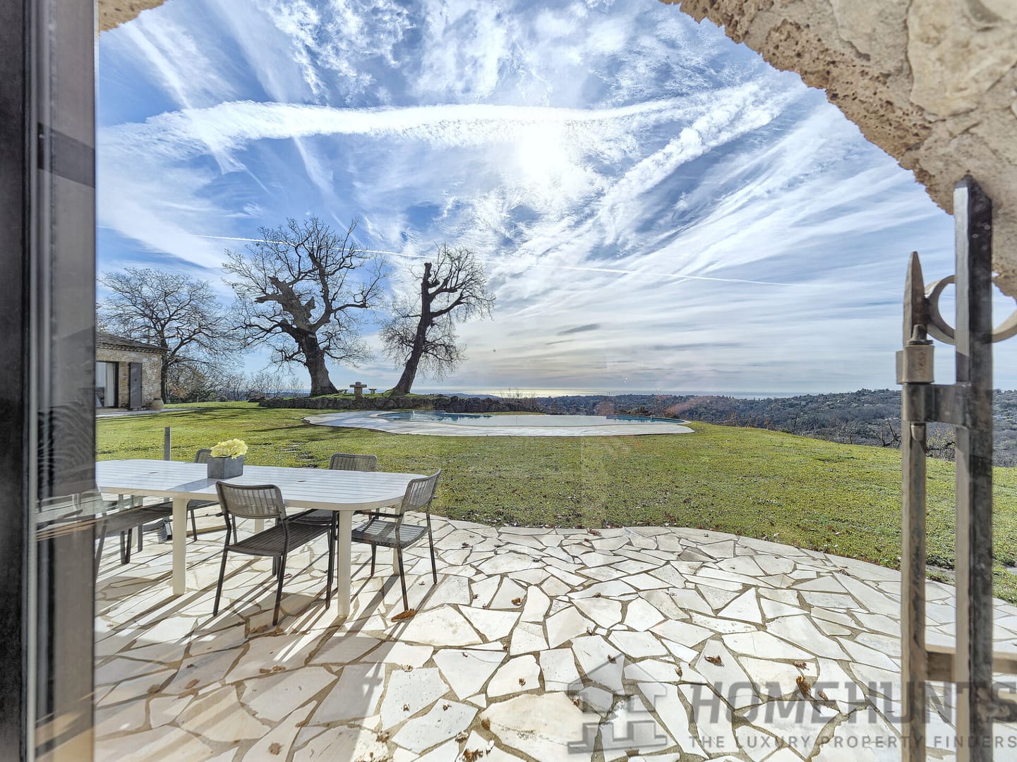 Villa/House For Sale in St HH15284673