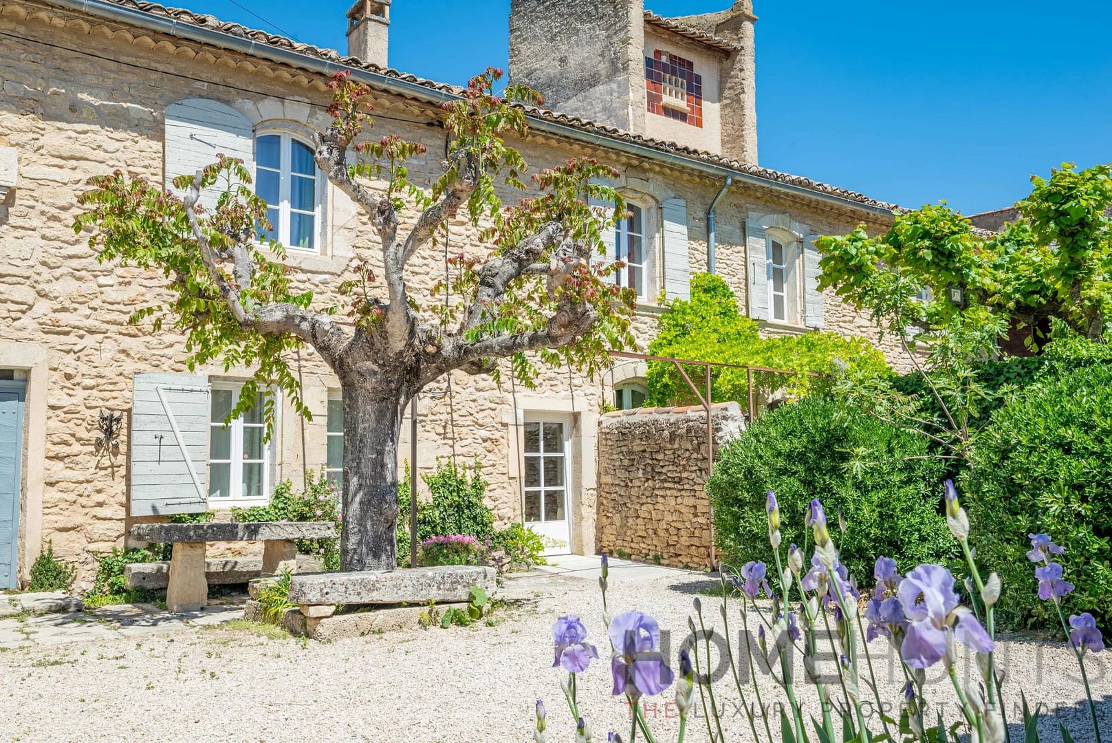 Villa/House For Sale in Cabrieres D Avignon HH15033710