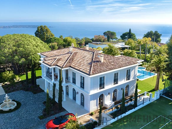 7 Bedroom Villa/House in Cannes 54