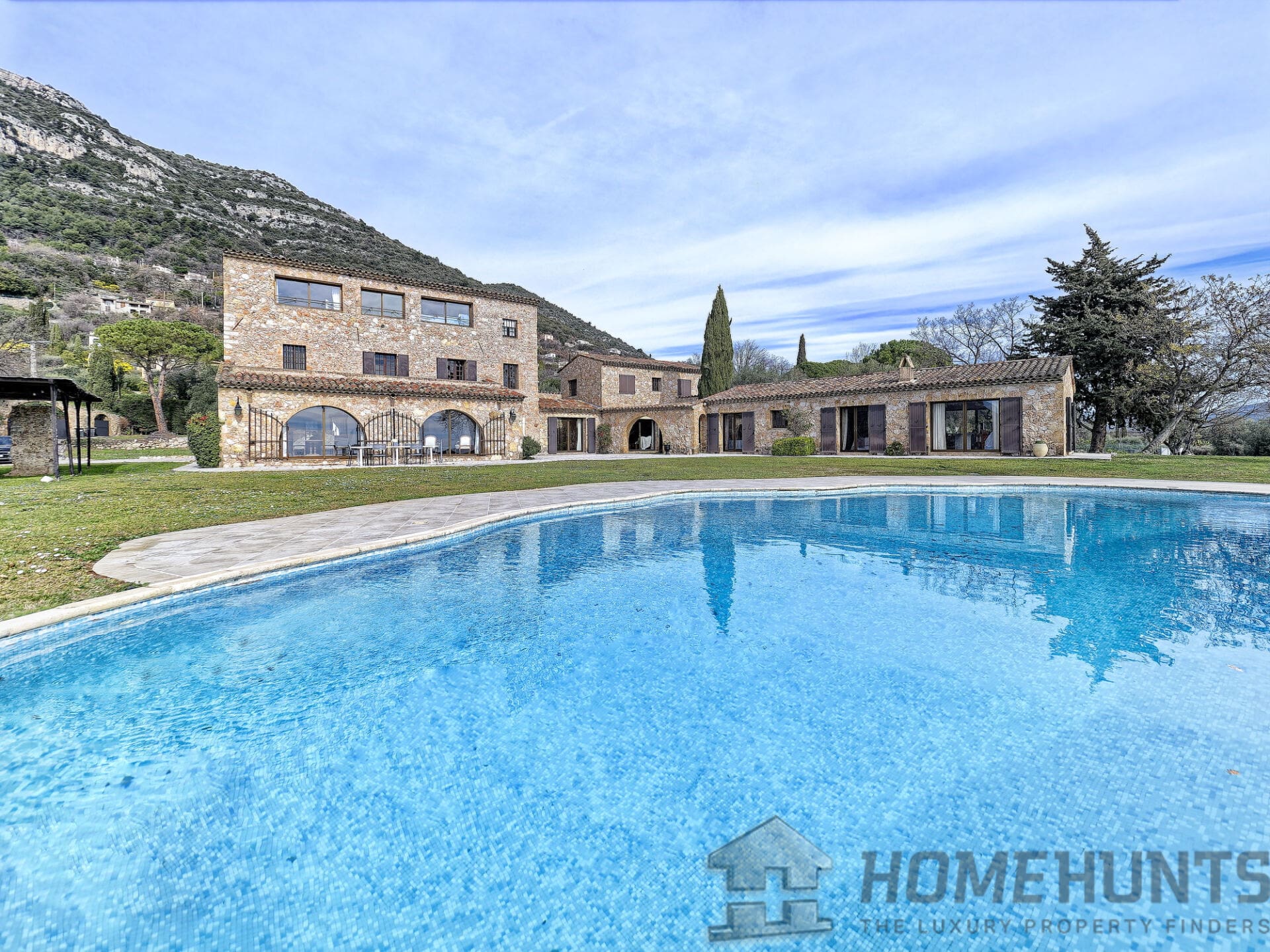 Villa/House For Sale in St HH15284673