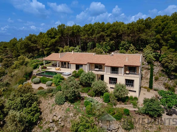 Villa/House For Sale in Flayosc 28