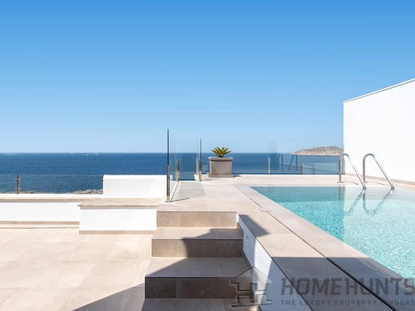 3 Bedroom Apartment in Santa Ponsa 3