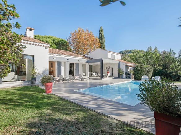 5 Bedroom Villa/House in Carqueiranne 5
