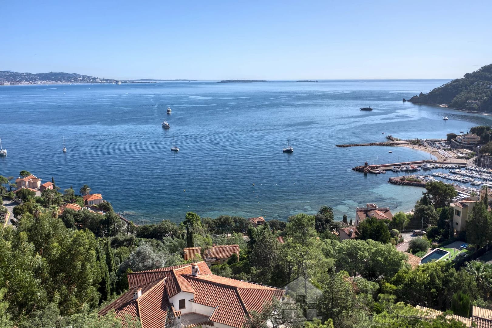 4 Bedroom Villa/House in Theoule Sur Mer 9
