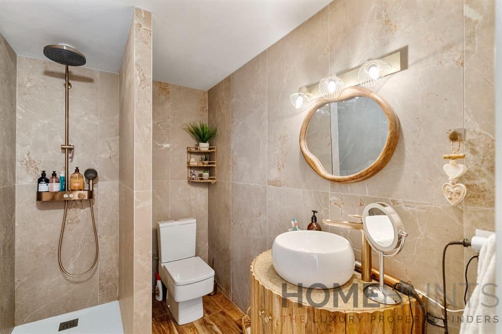 property_HH-15958258-18