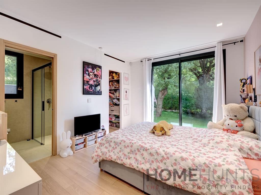 property_HH-15895405-12