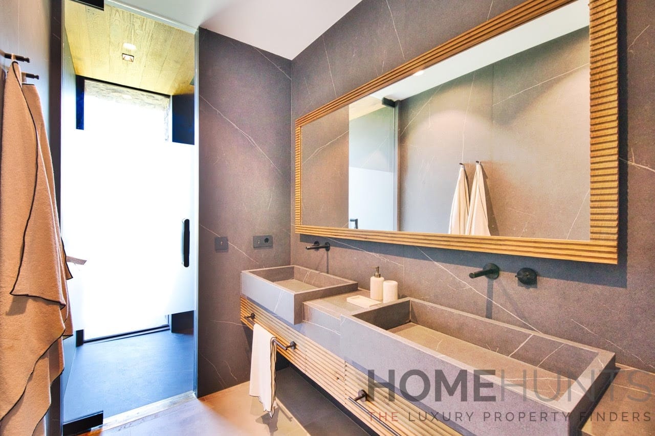 property_HH-15404818-19