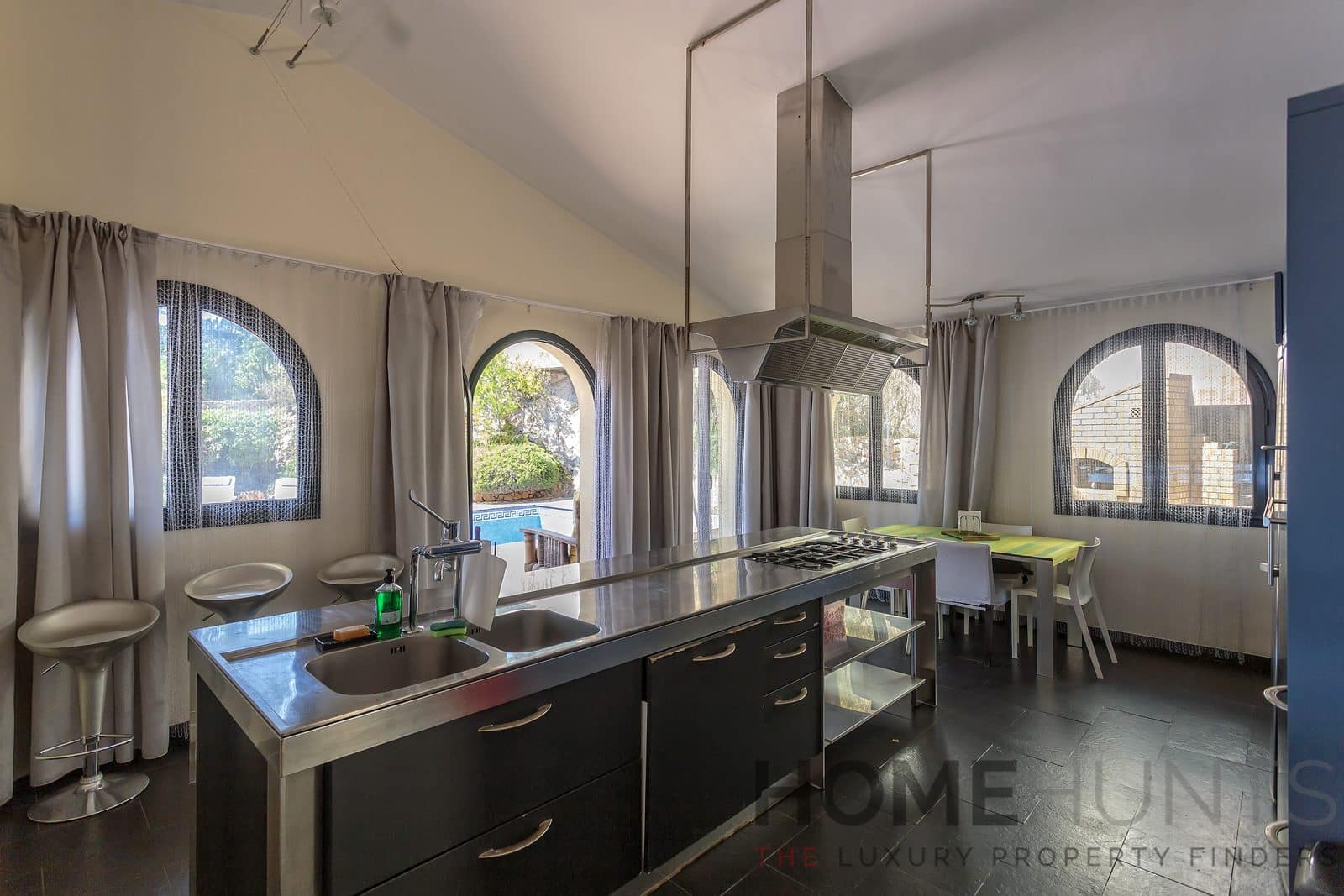 property_HH-14318234-12