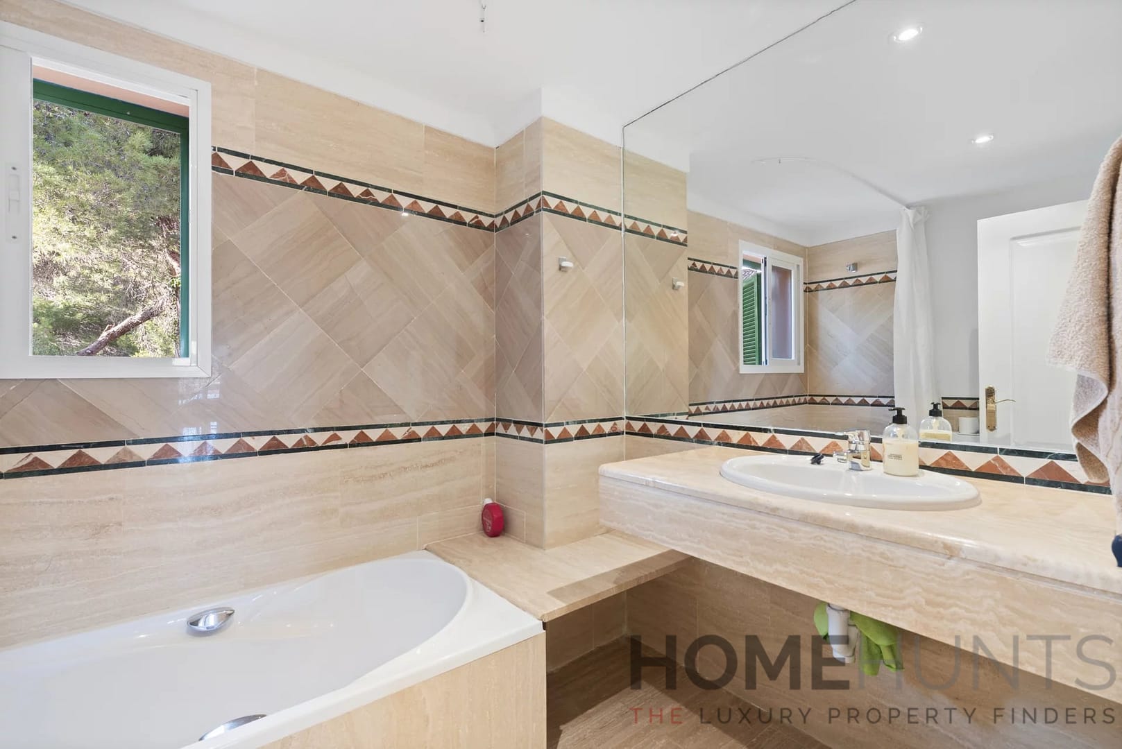 property_HH-15989478-12