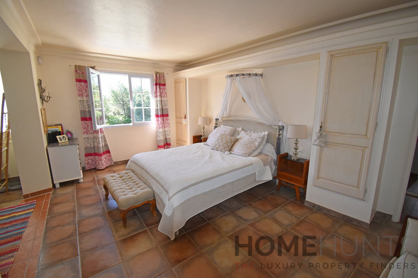 property_HH-14081526-11