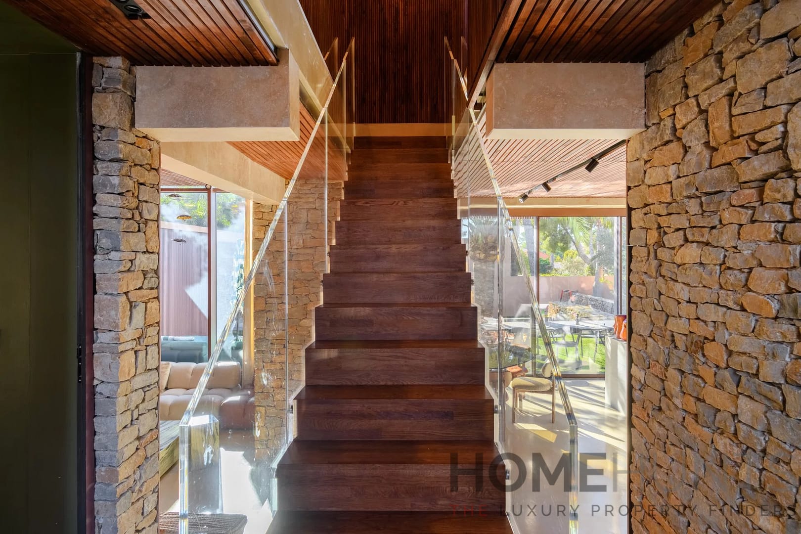 property_HH-16011037-11