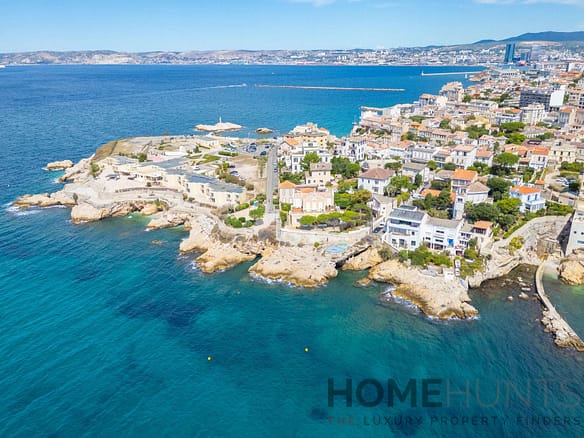 3 Bedroom Apartment in Marseille 7