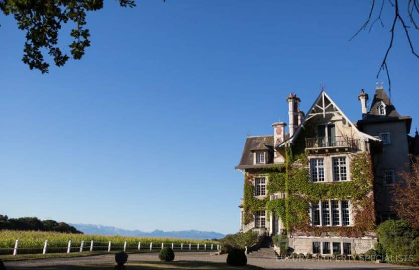 Top 5 Most Charming Properties in France 2 Properties in France