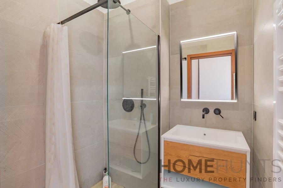 property_HH-15957003-21