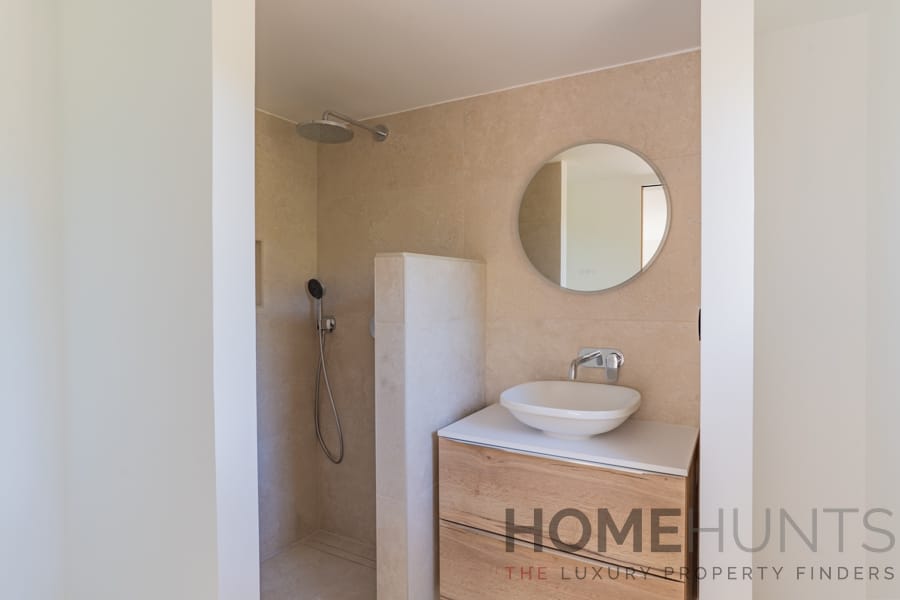 property_HH-15957004-16