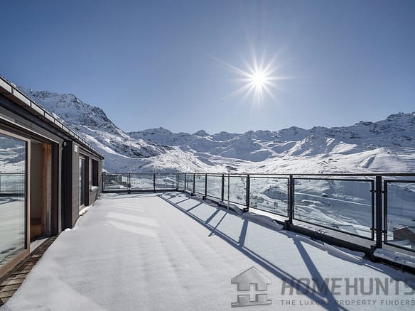 6 Bedroom Apartment in Val Thorens 2