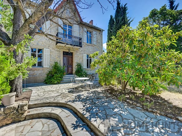 8 Bedroom Villa/House in Aix En Provence 28