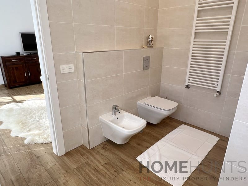 property_HH-16097682-18