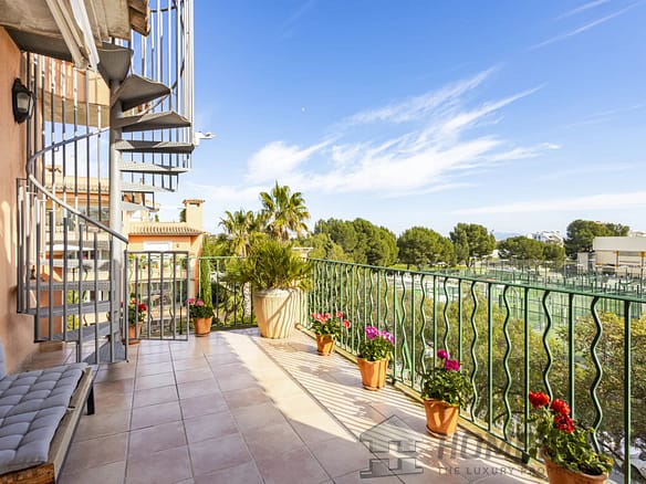4 Bedroom Apartment in Palma 7