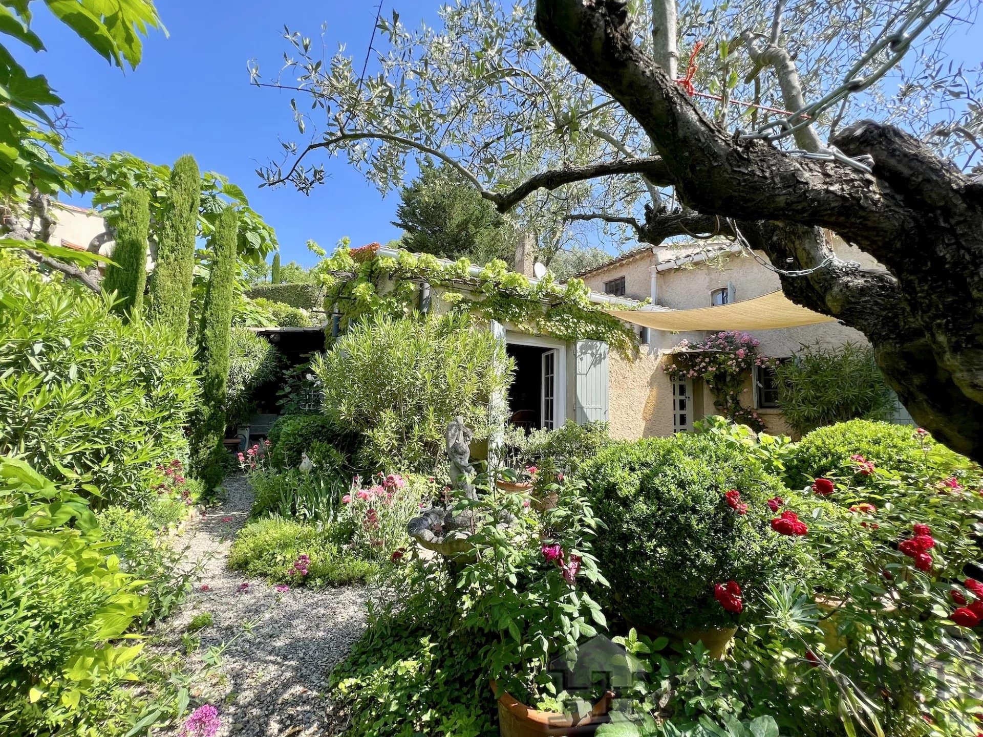 Villa/House For Sale in Goult HH14991602