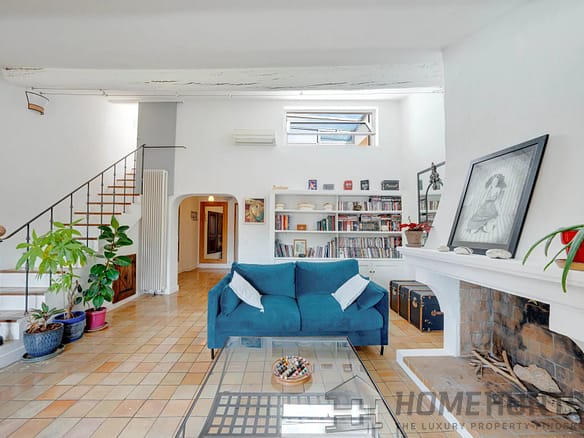 3 Bedroom Apartment in Aix En Provence 2