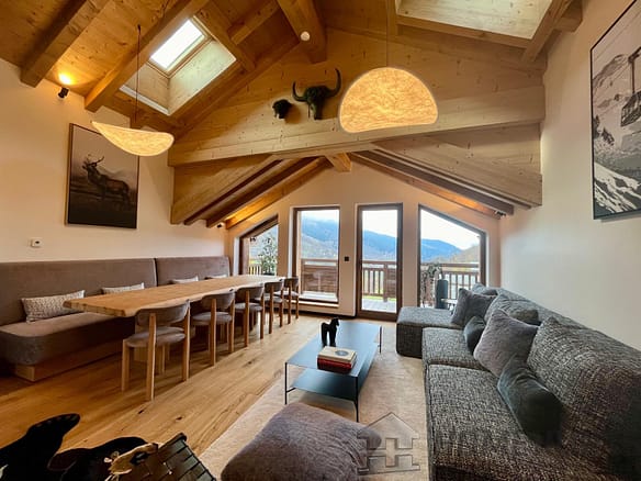 4 Bedroom Chalet in Meribel 3