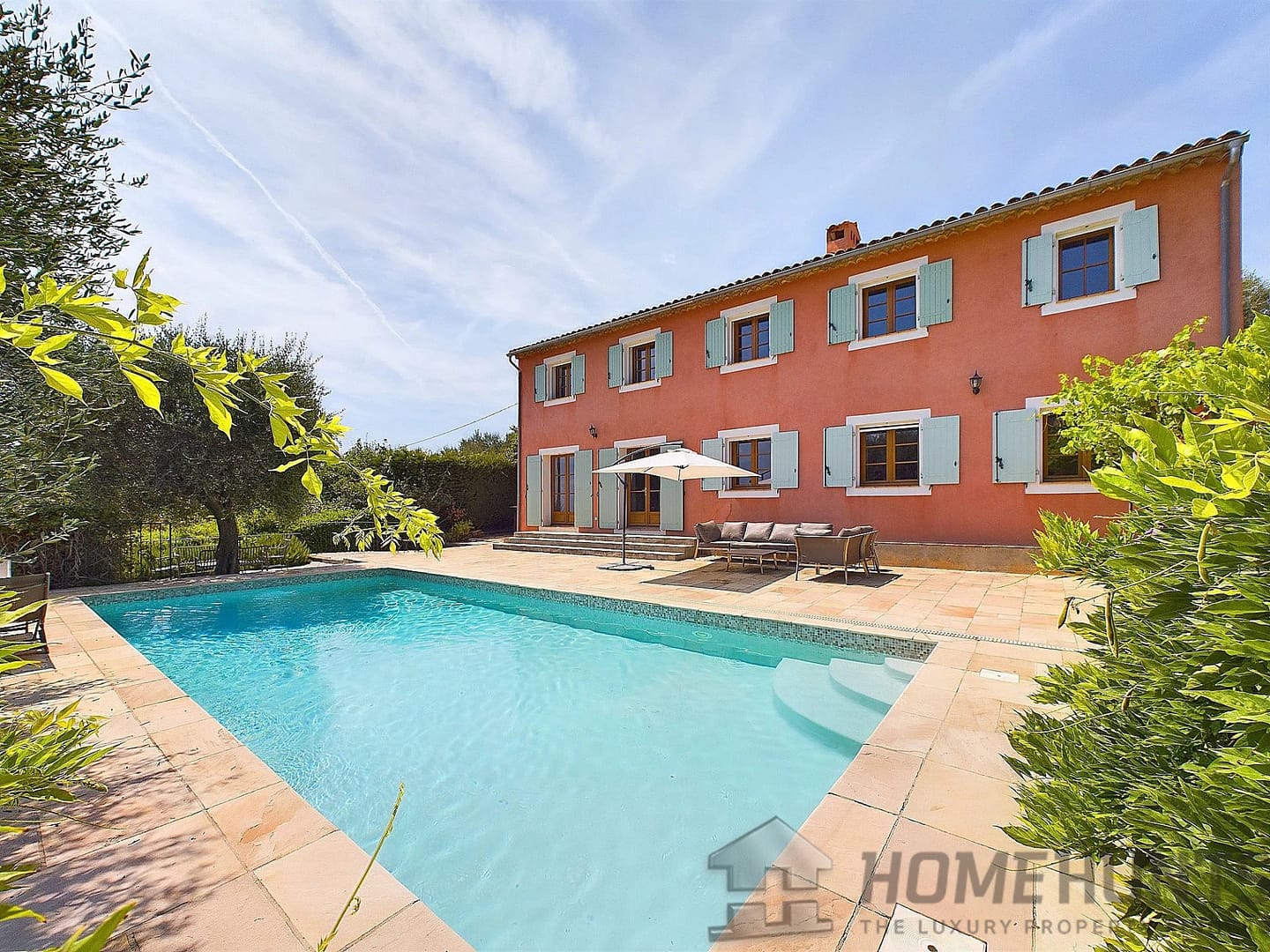 5 Bedroom Villa/House in Chateauneuf Grasse 8