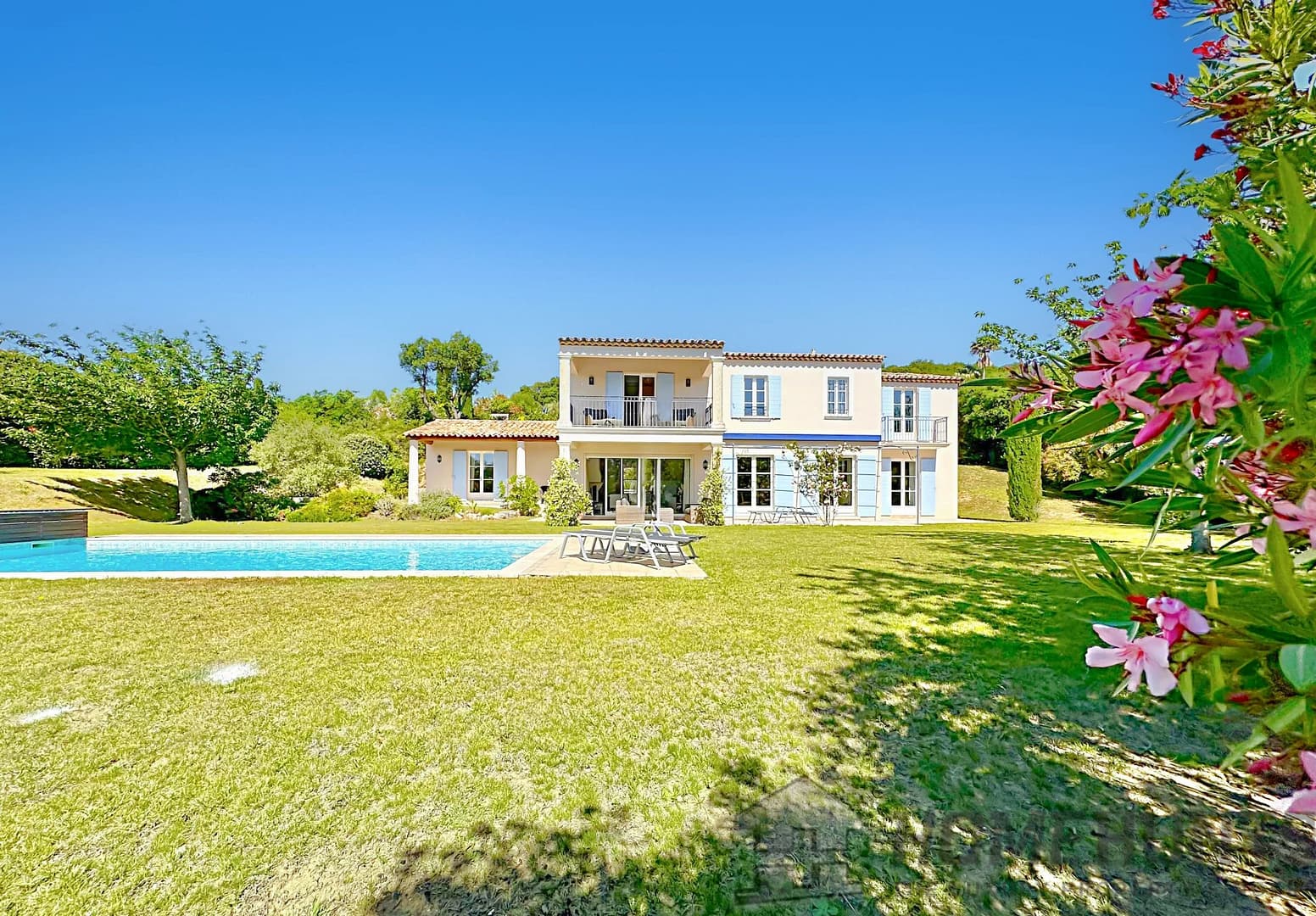 4 Bedroom Villa/House in Grimaud 10