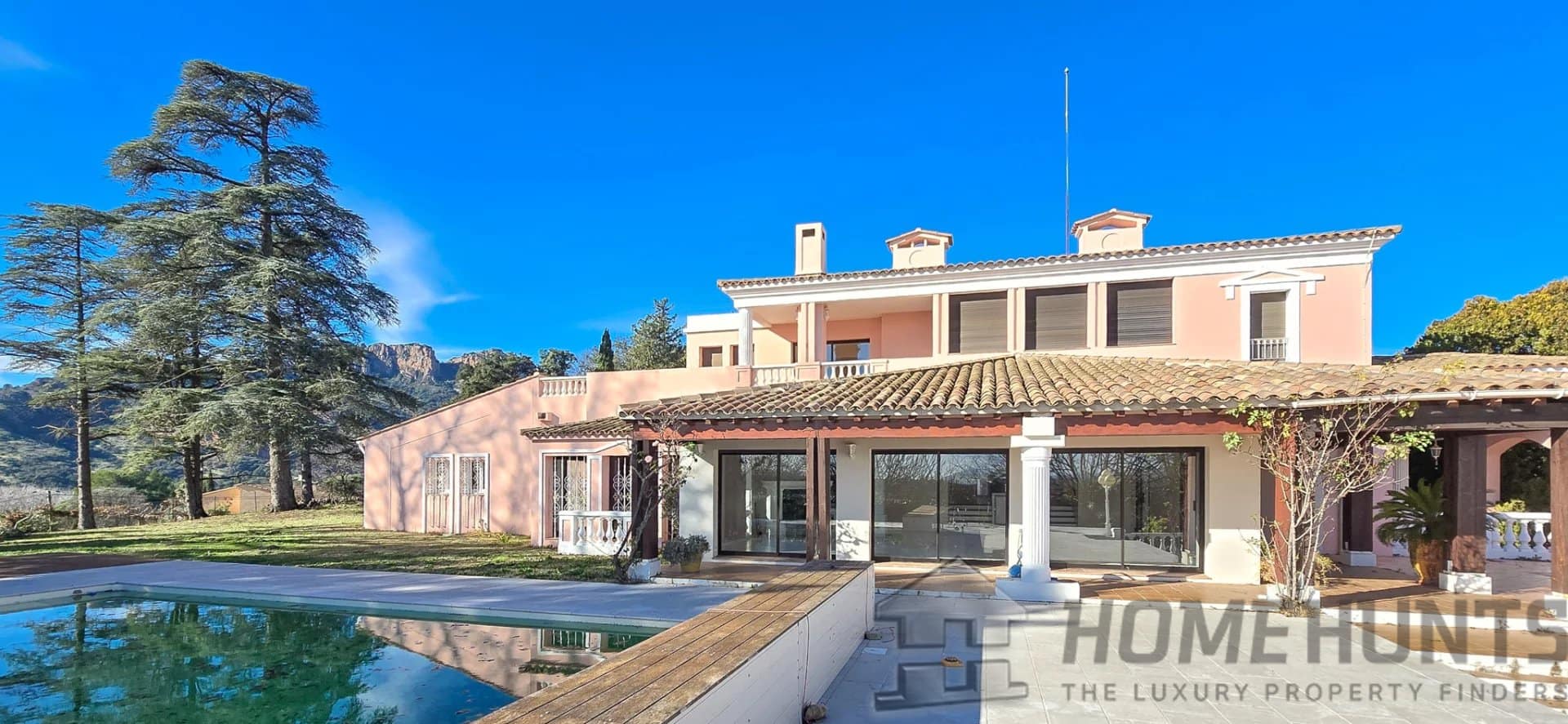 4 Bedroom Villa/House in Roquebrune Sur Argens 5