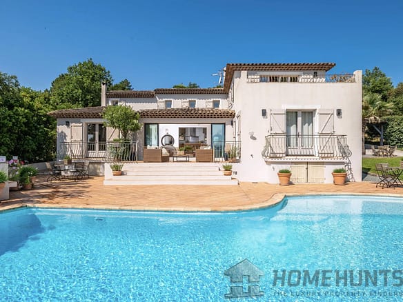 4 Bedroom Villa/House in Les Adrets De L Esterel 18