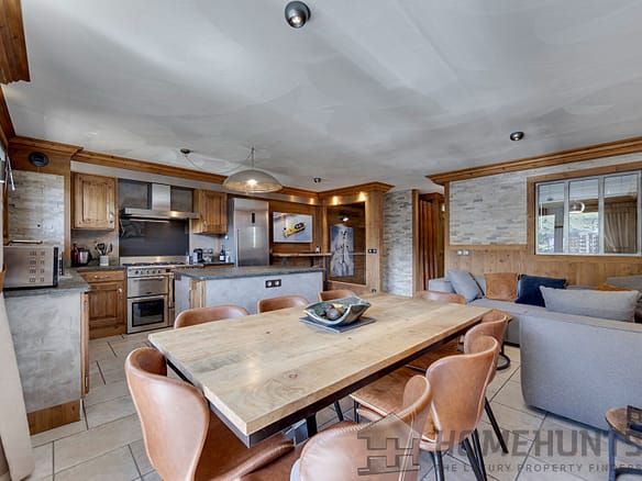 3 Bedroom Apartment in Tignes 12