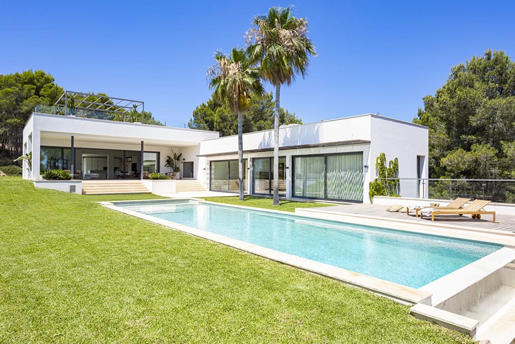 Living in Palma: Why the Mallorcan Capital Is a Hotspot for Luxury Buyers 1