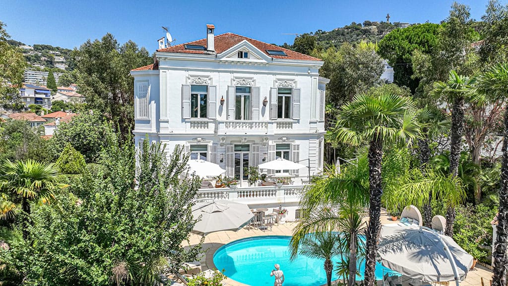 Photo of historic villa in cannes