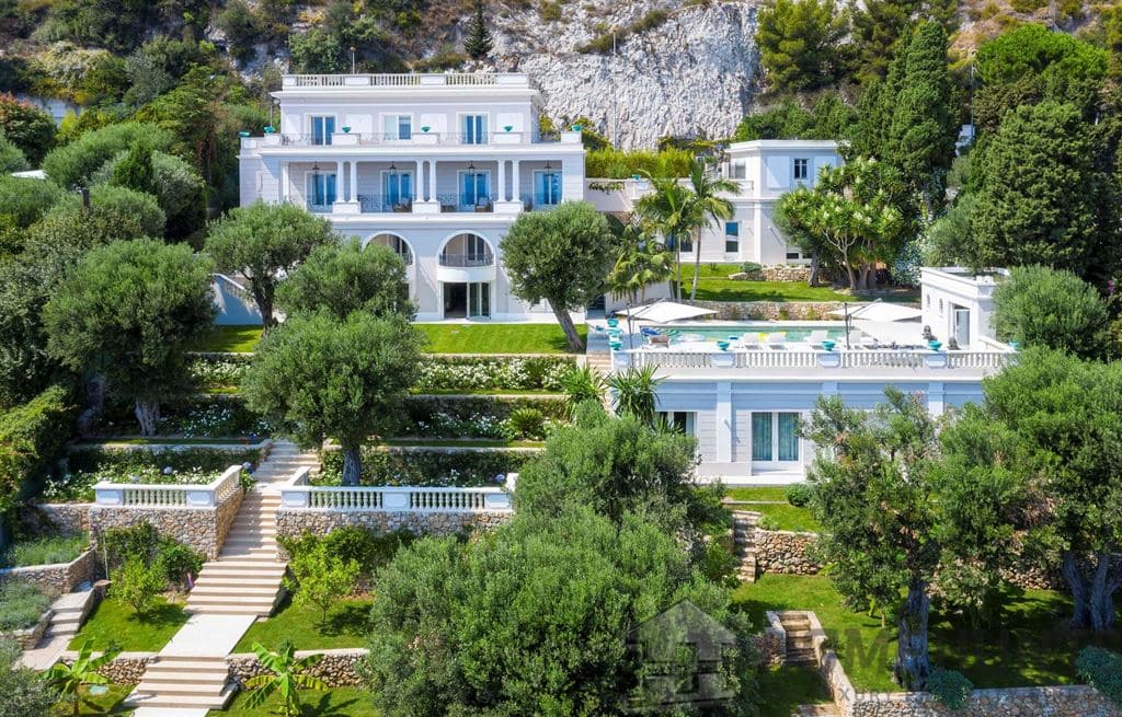 8 Bedroom Villa/House in Cap D Ail 5