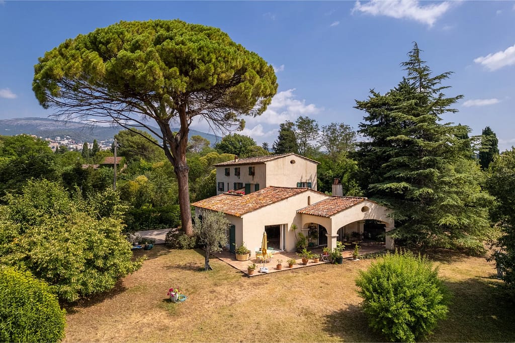 photo of villa property in grasse