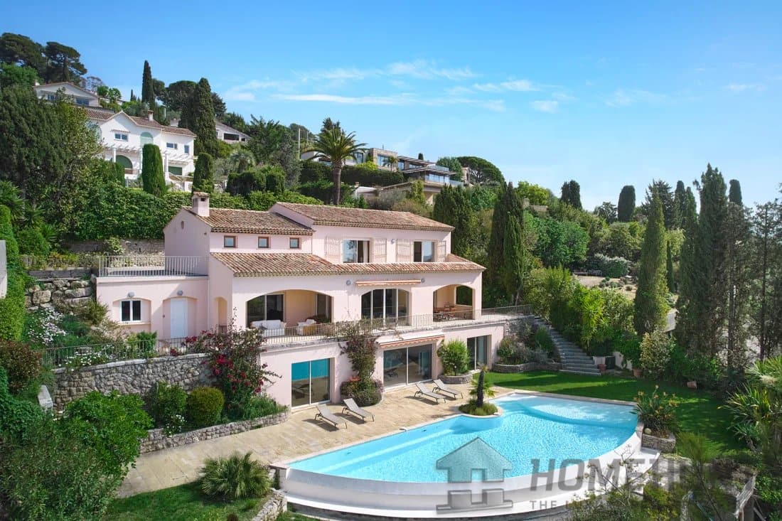 4 Bedroom Villa/House in Mougins 8