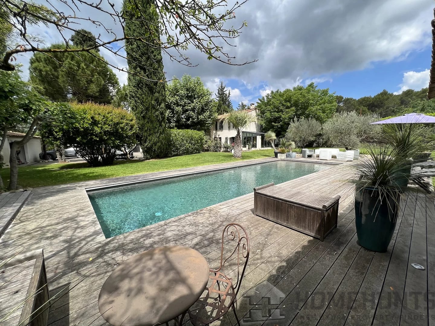 6 Bedroom Villa/House in Aix En Provence 8