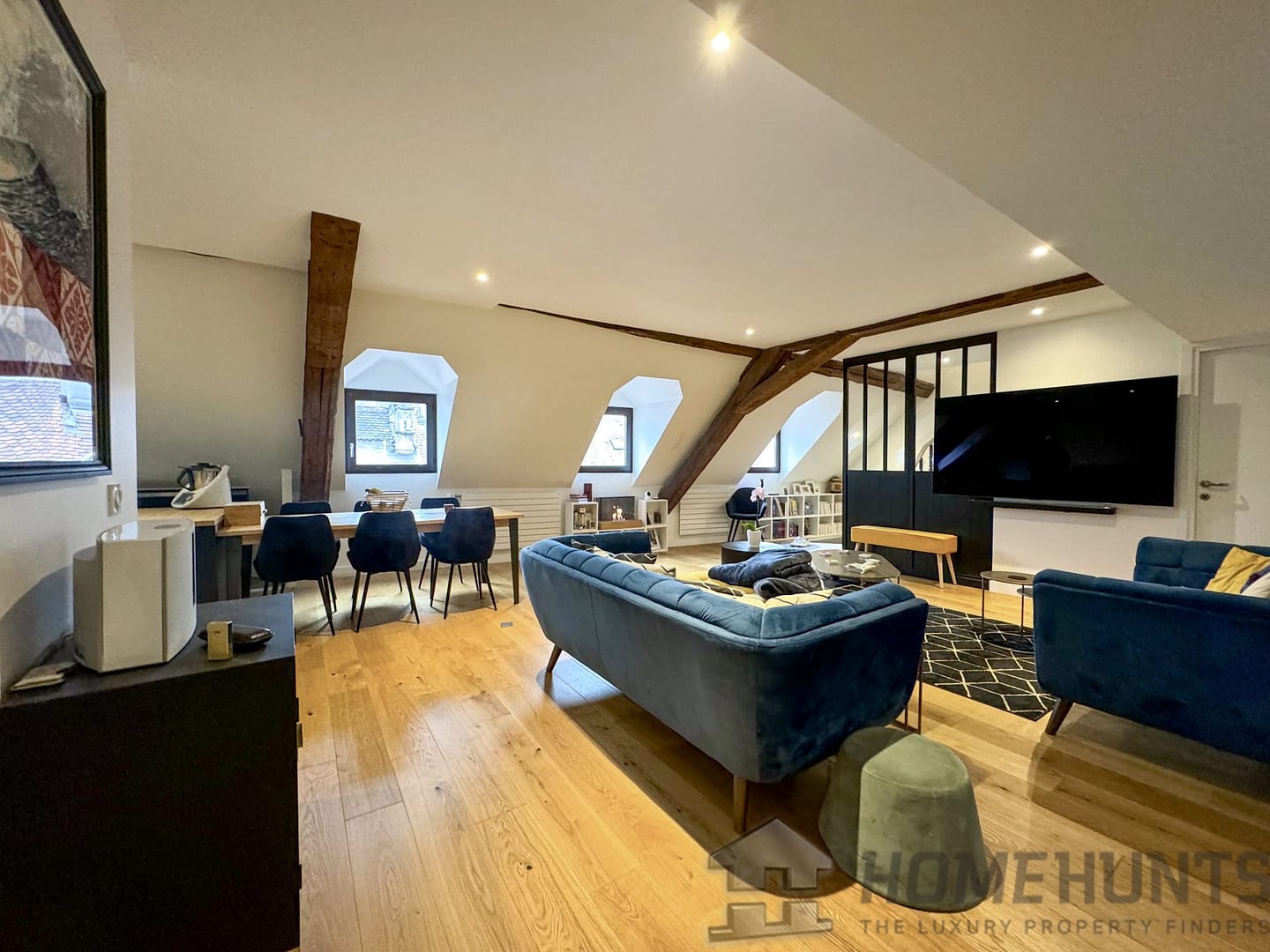 4 Bedroom Apartment in Annecy 11