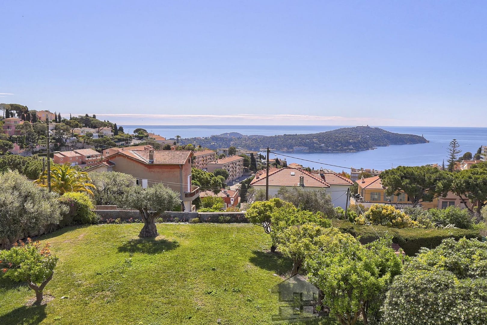 4 Bedroom Villa/House in Villefranche Sur Mer 4