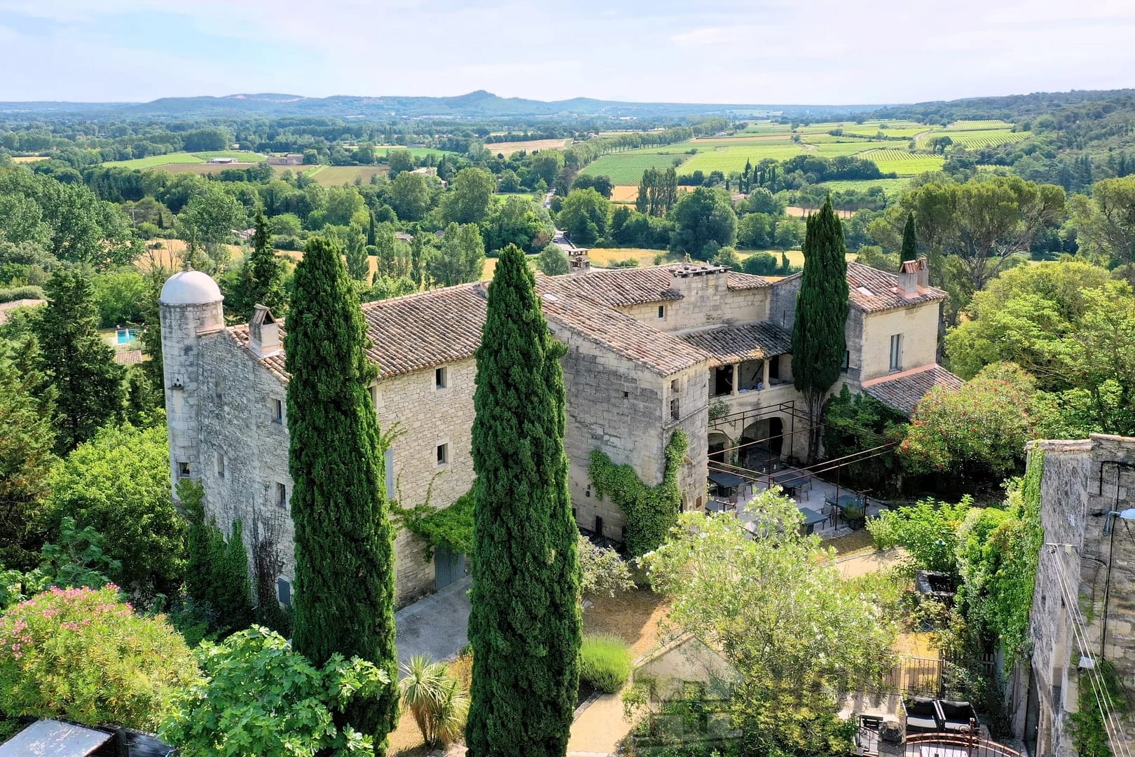 16 Bedroom Hotels/gites in Uzes 2