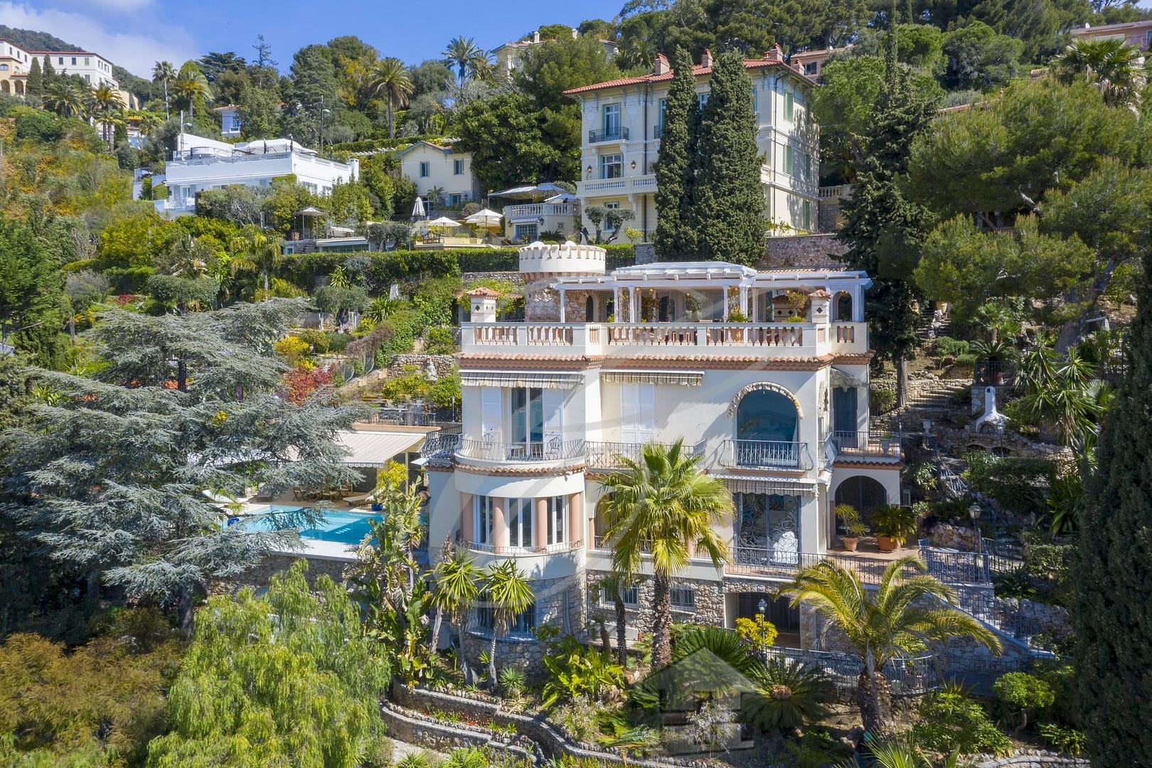 5 Bedroom Villa/House in Roquebrune Cap Martin 10